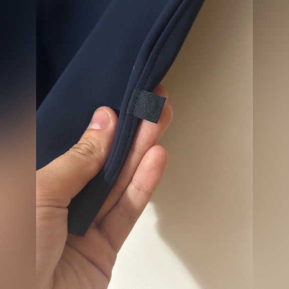 Lululemon Out Of This World Long Sleeve Inkwell Navy Size 4 - Picture 10 of 10